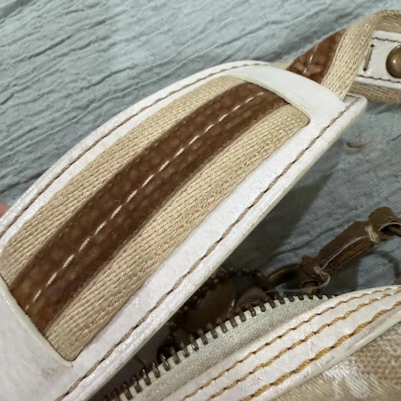 Coach Hobo Purse - Picture 3 of 4